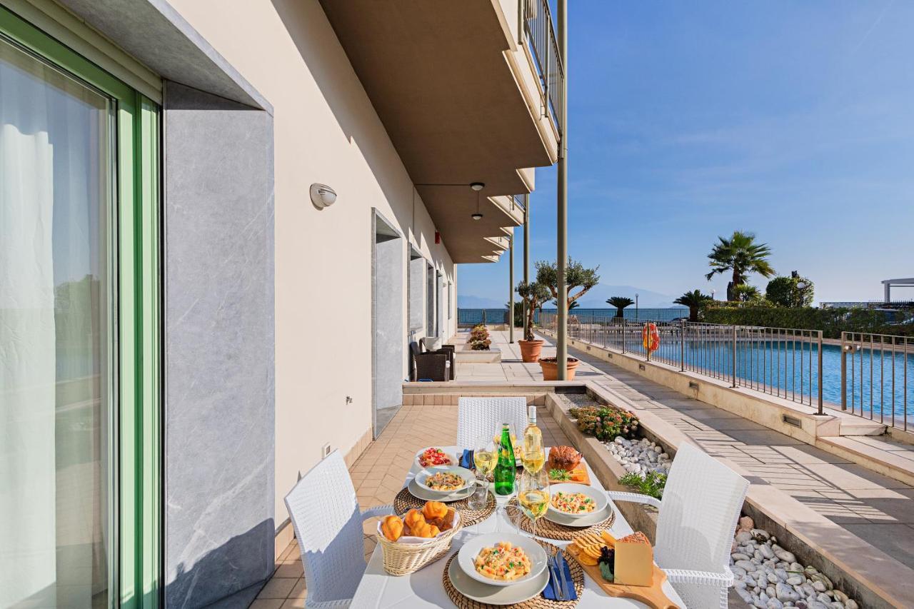 Residenza Miralago By Wonderful Italy 데센자노델가르다 외부 사진